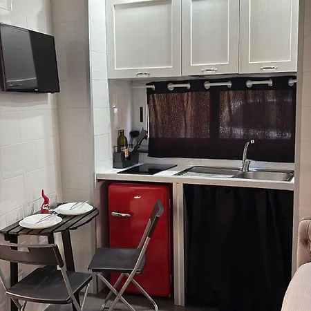 Essential Big House *