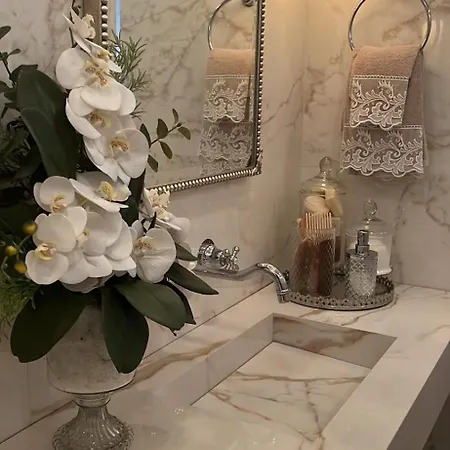 Essential Big House Nápoles