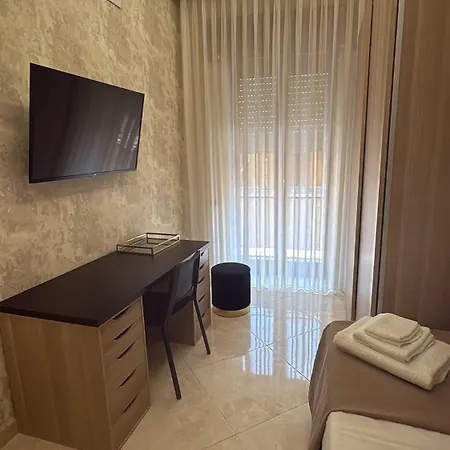 Essential Big House Apartment Naples